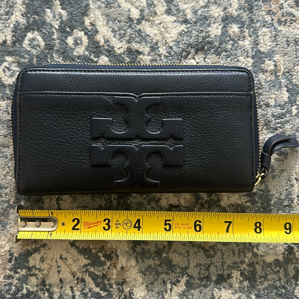 Tory Burch Navy Leather Wallet